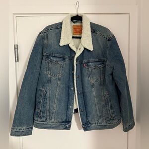 Levi’s Sherpa-lined Denim Trucker Jacket